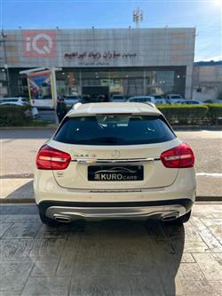 مێرسێدس بێنز GLA